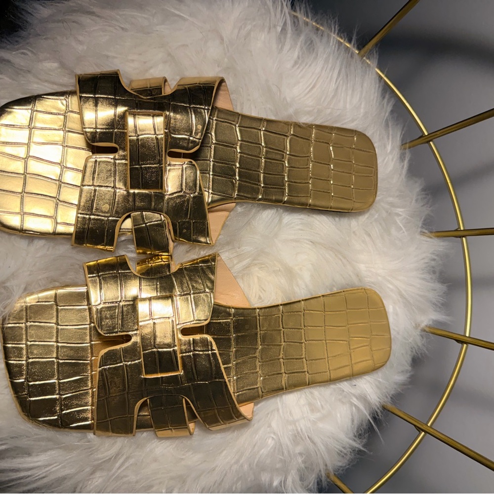 Gold Crocodile Pattern Women Sandals